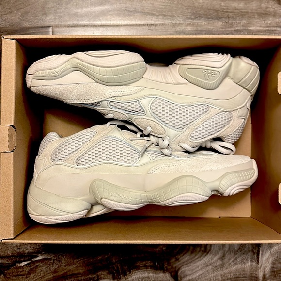 Yeezy 500 size 9 men’s. NEVER WORN. BRAND NEW MINT CONDITION.